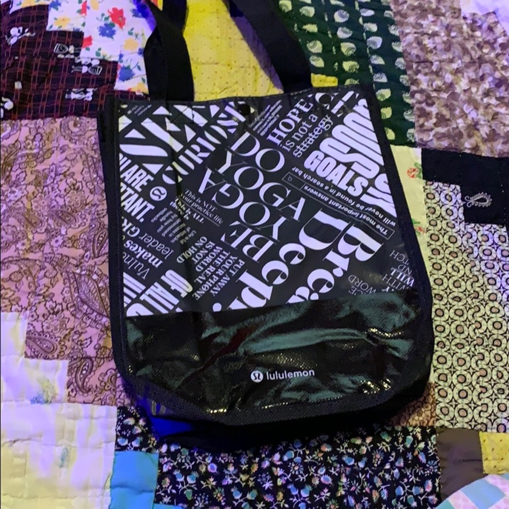 Lululemon tote small black